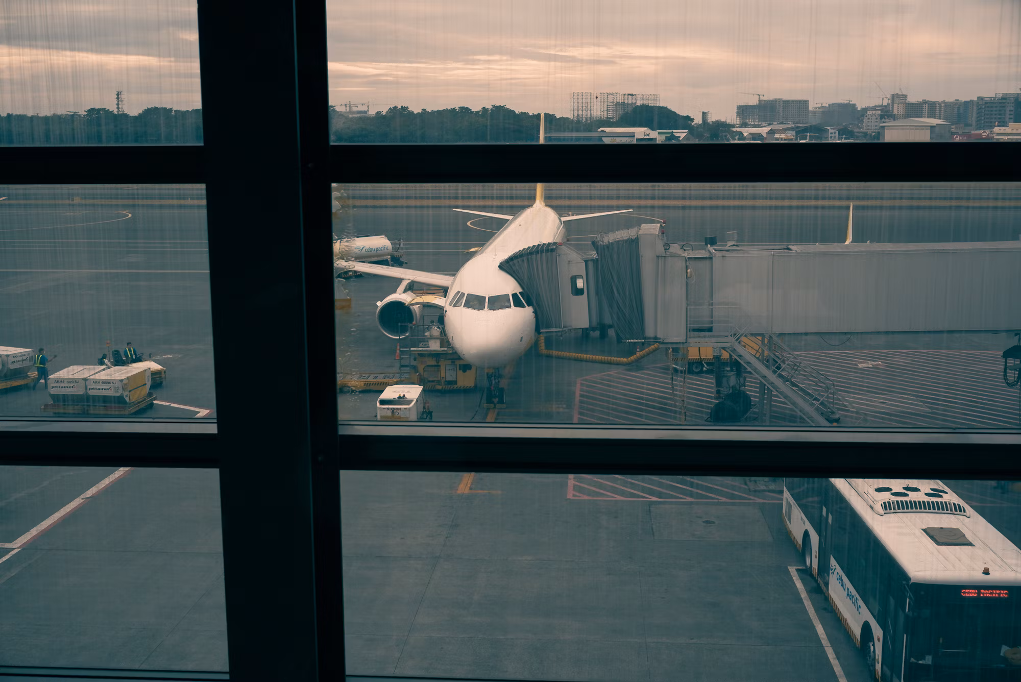 The Art of Mindful Travel: Connecting with Yourself and the World